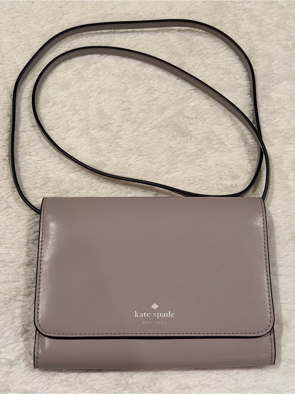 kate spade New York Kerri Small Flap Wallet On A String Leather Warm Vellum
